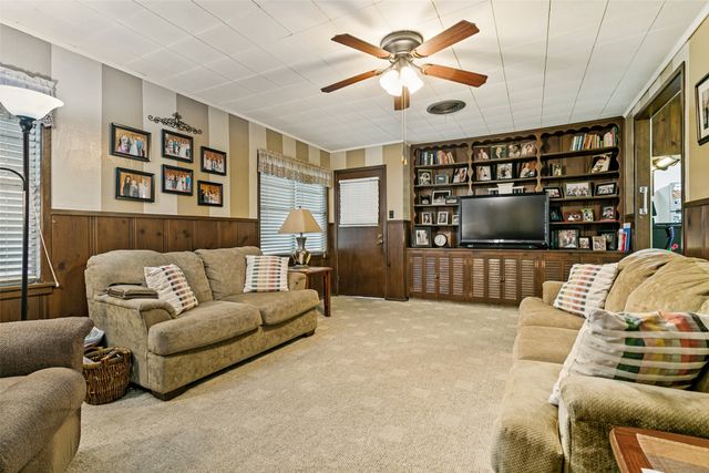 1816 Eden Avenue, Haltom City, TX 76117