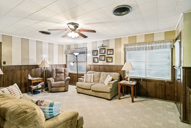 1816 Eden Avenue, Haltom City, TX 76117