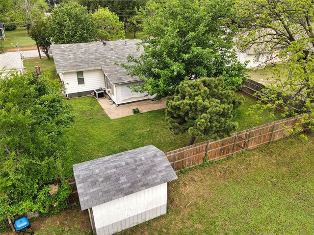 1816 Eden Avenue, Haltom City, TX 76117