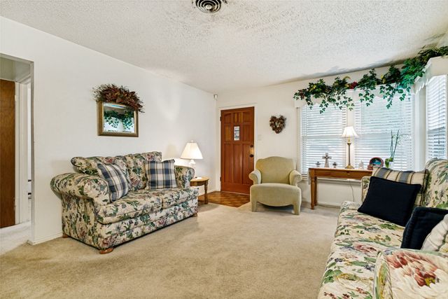 1816 Eden Avenue, Haltom City, TX 76117