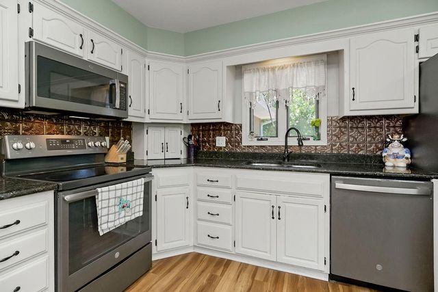 4900 72nd Street, Kansas City, MO 64119