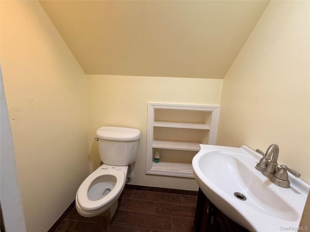 304 27th Street, Lindenhurst, NY 11757