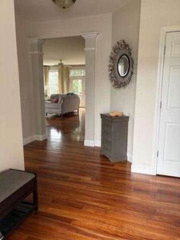 192 South Pointe Drive, South Burlington, VT 05403