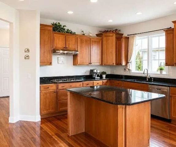 192 South Pointe Drive, South Burlington, VT 05403
