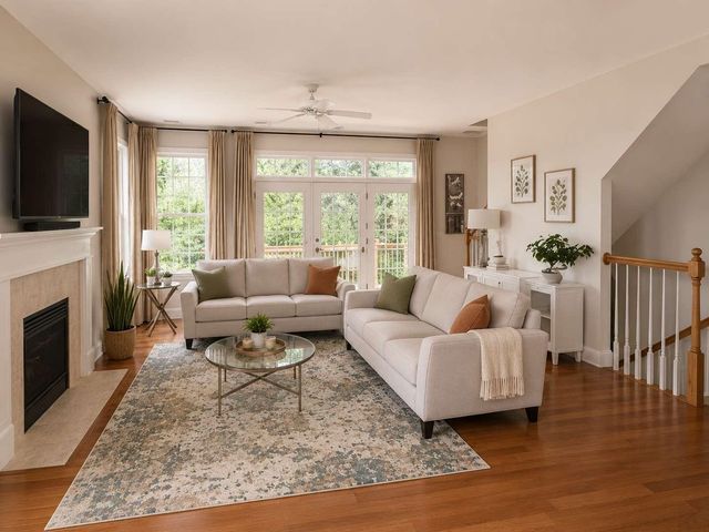 192 South Pointe Drive, South Burlington, VT 05403