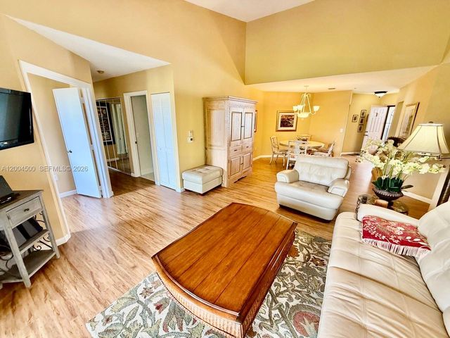 5155 Europa Dr U, Boynton Beach, FL 33437