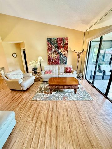 5155 Europa Dr U, Boynton Beach, FL 33437