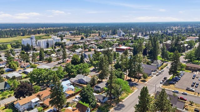 419 B St, Cheney, WA 99004