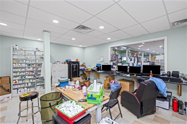 11538 E 7 Mile Road, Detroit, MI 48234