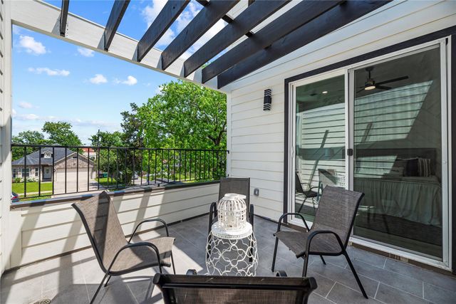 7210 England Street, Houston, TX 77021