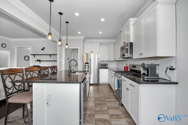 18230 Red Tail Street, Athens, AL 35613