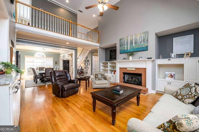 2364 Mossy Branch Drive, Snellville, GA 30078