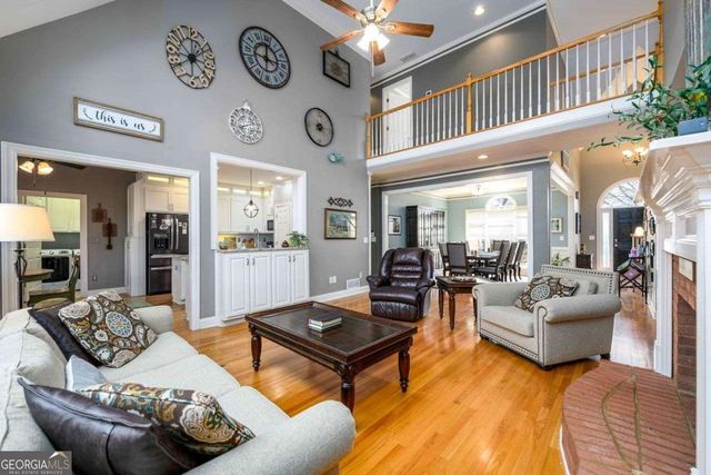 2364 Mossy Branch Drive, Snellville, GA 30078