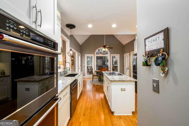 2364 Mossy Branch Drive, Snellville, GA 30078