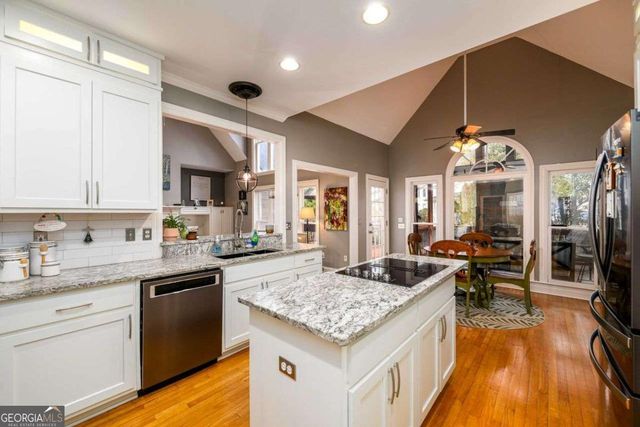 2364 Mossy Branch Drive, Snellville, GA 30078