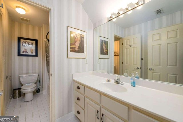 2364 Mossy Branch Drive, Snellville, GA 30078