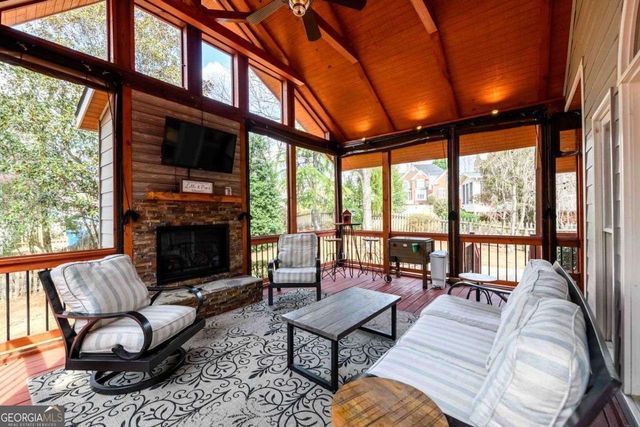 2364 Mossy Branch Drive, Snellville, GA 30078