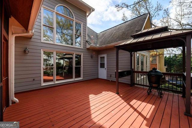 2364 Mossy Branch Drive, Snellville, GA 30078