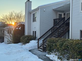 83 Valley Drive 83, New Milford, CT 06776