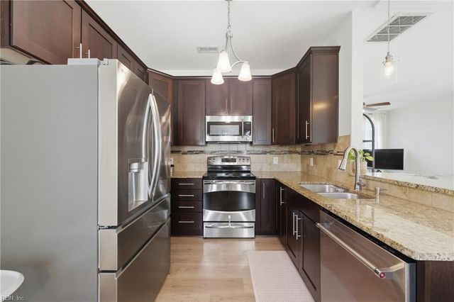 2275 White House CV, Newport News, VA 23602