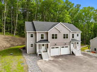 21 Speare Rd # A, Hudson, NH 03051