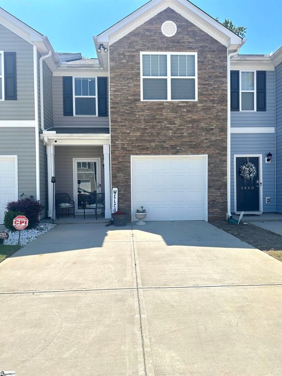 1442 Bella Grace Court, Boiling Springs, SC 29316