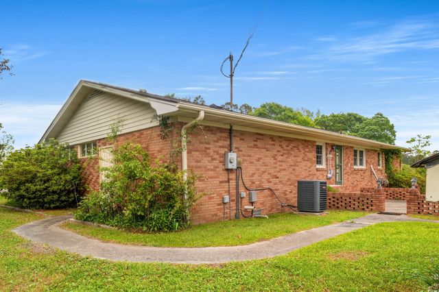2858 Daisy Rd., Loris, SC 29569