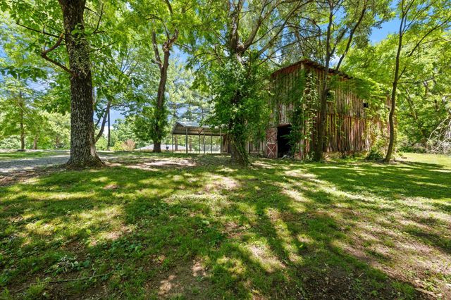 5677 Dividing Ridge Rd, Goodlettsville, TN 37072