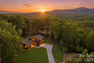 121 Deer Jump Trail, Lake Lure, NC 28746