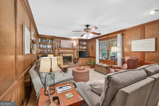 2638 Colony Circle, Snellville, GA 30078