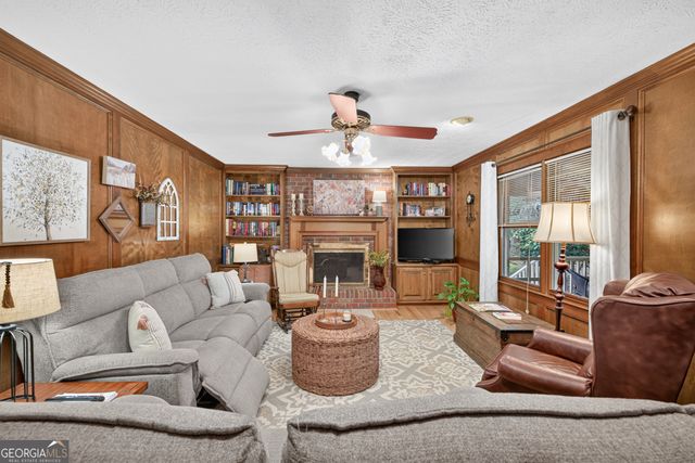 2638 Colony Circle, Snellville, GA 30078