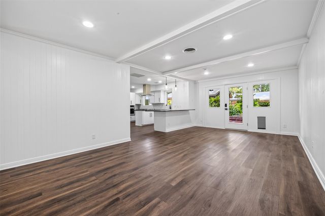 5830 Yarwell Drive, Houston, TX 77096