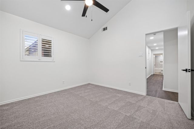 5830 Yarwell Drive, Houston, TX 77096