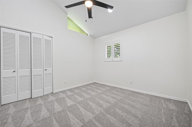 5830 Yarwell Drive, Houston, TX 77096