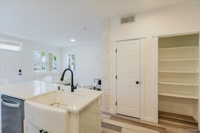 2609 Emporia Court, Denver, CO 80238