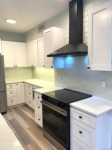2609 Emporia Court, Denver, CO 80238