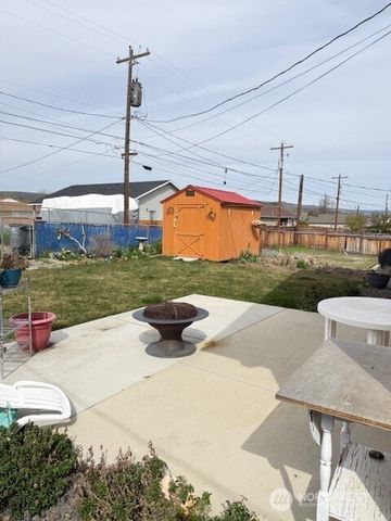 27 S Ginko Street, Soap Lake, WA 98851