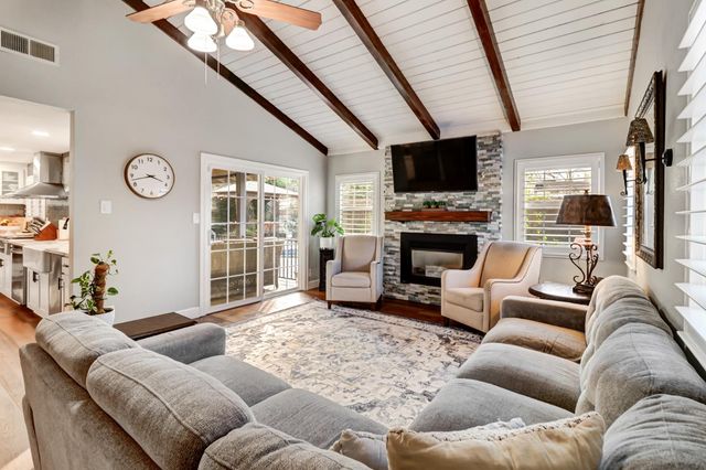 5109 Oak Point Way, Fair Oaks, CA 95628