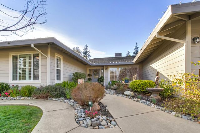 5109 Oak Point Way, Fair Oaks, CA 95628