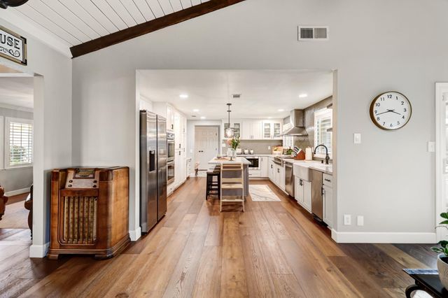 5109 Oak Point Way, Fair Oaks, CA 95628