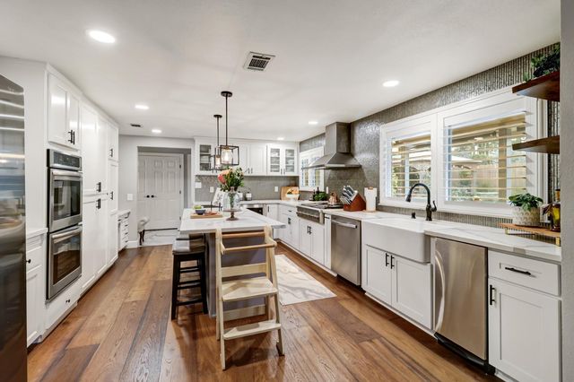 5109 Oak Point Way, Fair Oaks, CA 95628