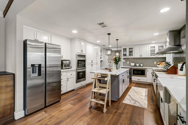 5109 Oak Point Way, Fair Oaks, CA 95628