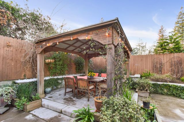 5109 Oak Point Way, Fair Oaks, CA 95628