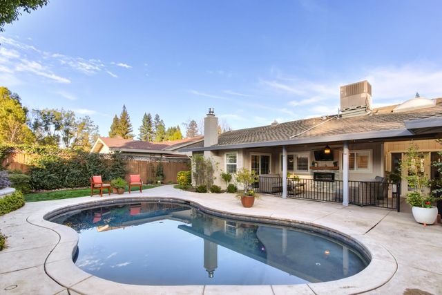 5109 Oak Point Way, Fair Oaks, CA 95628