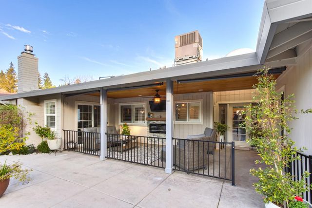 5109 Oak Point Way, Fair Oaks, CA 95628