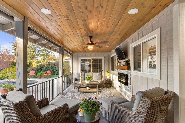 5109 Oak Point Way, Fair Oaks, CA 95628