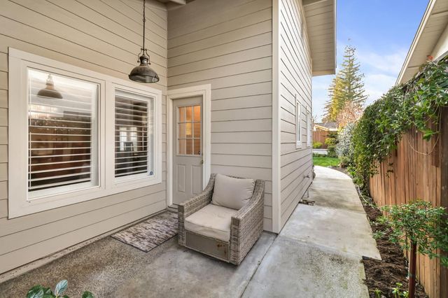 5109 Oak Point Way, Fair Oaks, CA 95628