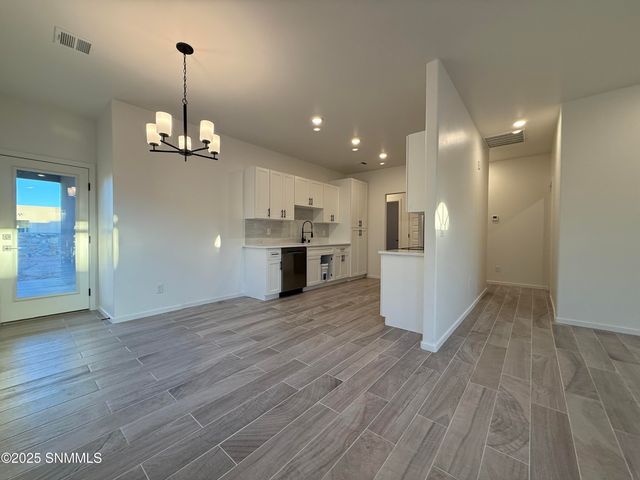 7688 Alila Way, Las Cruces, NM 88012