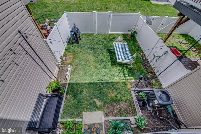 31 VILLAGE GREEN LN, Sicklerville, NJ 08081