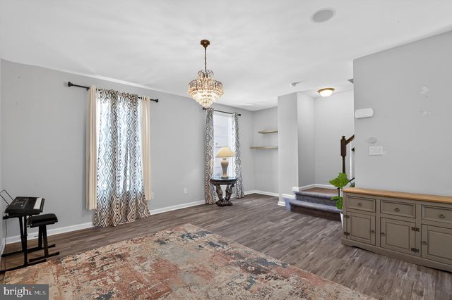 31 VILLAGE GREEN LN, Sicklerville, NJ 08081